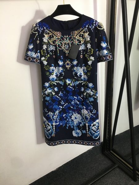 casual dresses european luxury designer new heavy duty nail diamond blue maggie print round neck short sleeve dress, Black;gray
casual dresses european luxury designer new heavy duty nail diamond blue maggie print round neck short sleeve dress, Black;gray