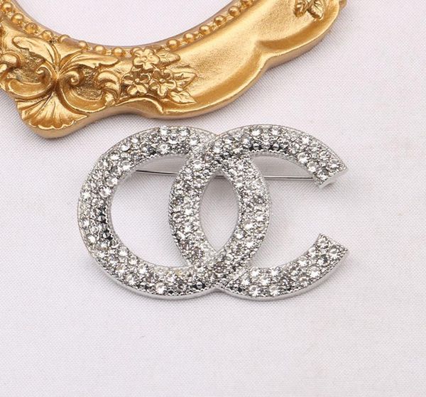 famous design gold silver brand luxurys desinger brooch women rhinestone pearl letter brooches suit pin fashion jewelry clothing d1714845, Gray
famous design gold silver brand luxurys desinger brooch women rhinestone pearl letter brooches suit pin fashion jewelry clothing d1714845, Gray