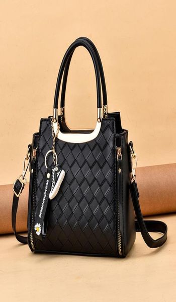 evening bags largecapacity female tide fashion autumn and winter allmatch ladies messenger shoulder bag portable large women7498979
evening bags largecapacity female tide fashion autumn and winter allmatch ladies messenger shoulder bag portable large women7498979