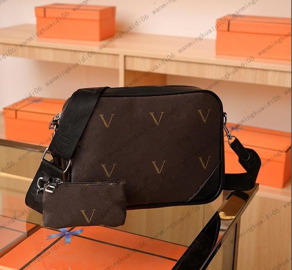 men messenger bag fashion evening cross body shoulder bags wallets leather patchwork men women handbag designer handbags wallet phone bag
men messenger bag fashion evening cross body shoulder bags wallets leather patchwork men women handbag designer handbags wallet phone bag