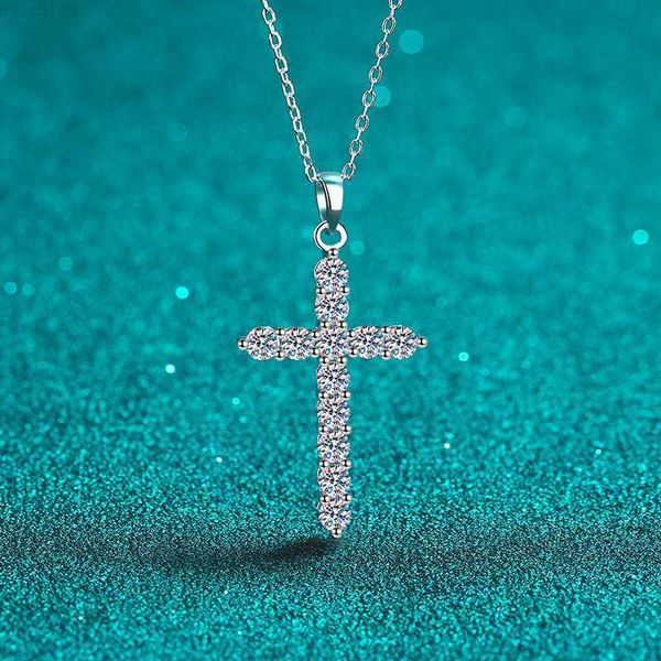 iced out d vvs1 moissanite cross pendant for men solid 925 silver engagement jewelry gift moissanite womens cross and necklace
iced out d vvs1 moissanite cross pendant for men solid 925 silver engagement jewelry gift moissanite womens cross and necklace