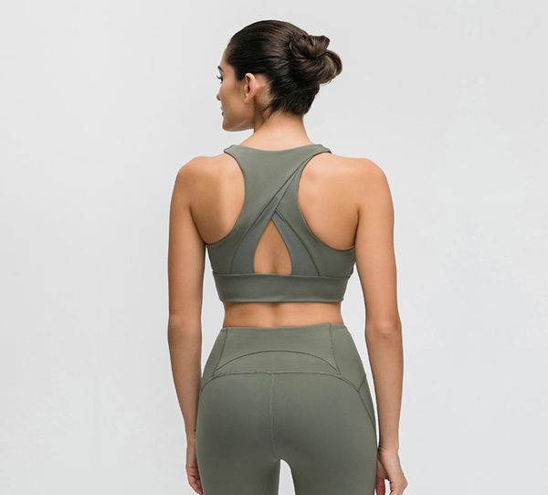 yoga turtleneck sports bra triangle hollow back gathered shockproof gym clothes women underwears yoga running fitness padded vest 5221245, White;red
yoga turtleneck sports bra triangle hollow back gathered shockproof gym clothes women underwears yoga running fitness padded vest 5221245, White;red