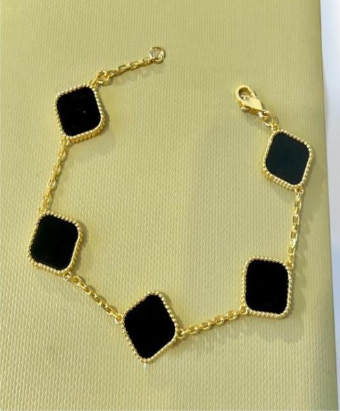 brand luxury 4 leaf designer stud earrings 18k gold sweet fashion charm elegant ear rings for women party wedding jewelry valentin4324592, Golden;silver
brand luxury 4 leaf designer stud earrings 18k gold sweet fashion charm elegant ear rings for women party wedding jewelry valentin4324592, Golden;silver