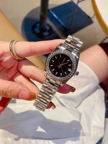 women designer watch quartz movement calendar wristwatch 32mm diamond dial stainless steel strap, Slivery;black
women designer watch quartz movement calendar wristwatch 32mm diamond dial stainless steel strap, Slivery;black