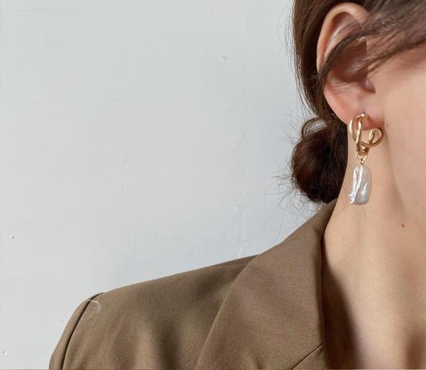 charm women designers earings des boucles d039oreilles retro natural baroque pearl earrings 925 silver needle designer4422636, Golden
charm women designers earings des boucles d039oreilles retro natural baroque pearl earrings 925 silver needle designer4422636, Golden