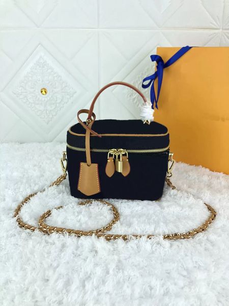 2023new high qulity designer bags classic womens handbags ladies composite tote weave clutch shoulder bag female purse wholease 57403, Black;red
2023new high qulity designer bags classic womens handbags ladies composite tote weave clutch shoulder bag female purse wholease 57403, Black;red