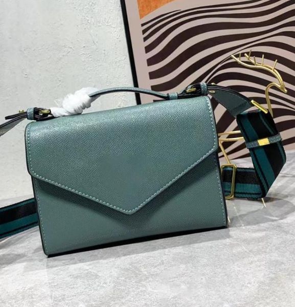 2022 monochrome saffiano and leather bag shoulder crossbody messenger composite ladies wallet purse embroidered logo shoulder stra2826953
2022 monochrome saffiano and leather bag shoulder crossbody messenger composite ladies wallet purse embroidered logo shoulder stra2826953