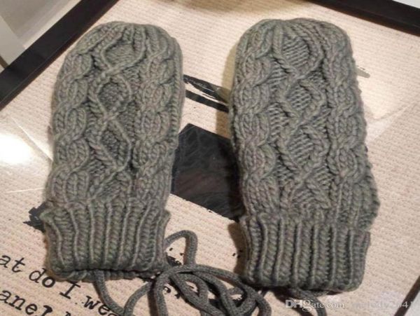 winter knitted women gloves knitting crochet mittens with hanging rope solid color warm and soft whole9080240, Blue;gray
winter knitted women gloves knitting crochet mittens with hanging rope solid color warm and soft whole9080240, Blue;gray