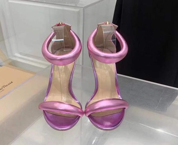 new gianvito rossi stiletto heels sandals dress shoes stiletto rose metallic leather foot heeled rear zipper vrouwen schoenen zome6730425, Black
new gianvito rossi stiletto heels sandals dress shoes stiletto rose metallic leather foot heeled rear zipper vrouwen schoenen zome6730425, Black