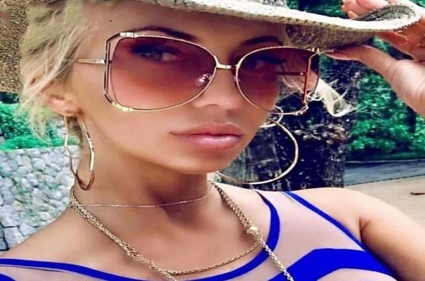 luxury sunglasses fashion sunglasses pearl decoration half frame women fashion oversized sun glasses ladies clear pink shades9131317, White;black
luxury sunglasses fashion sunglasses pearl decoration half frame women fashion oversized sun glasses ladies clear pink shades9131317, White;black