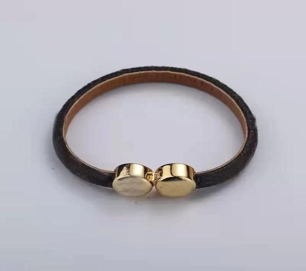 brand luxury jewelry female designer leather bracelet highend elegant fashion gift with box4550652, Golden;silver
brand luxury jewelry female designer leather bracelet highend elegant fashion gift with box4550652, Golden;silver