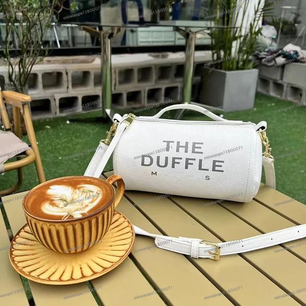 women 2023 new fashion alphabet cylinder bag ladies leather solid color commuter messenger bag brand design shoulder bag
women 2023 new fashion alphabet cylinder bag ladies leather solid color commuter messenger bag brand design shoulder bag