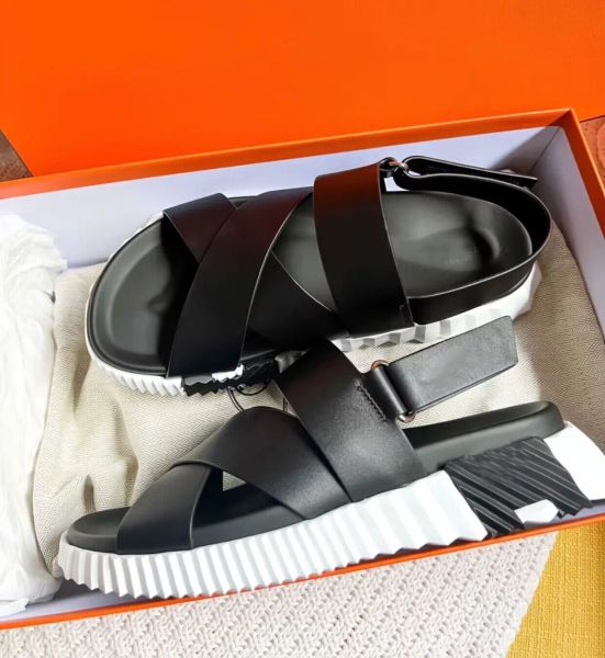 famous summer electric sandals shoes men light sole calfskin leather white black boy's beach slide flats comfort man casual walking eu3
famous summer electric sandals shoes men light sole calfskin leather white black boy's beach slide flats comfort man casual walking eu3