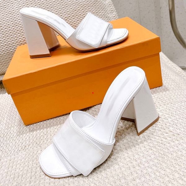 2023 fashion slippers for women fashion luxury floral striped pantoufle summer rubber fabric flats flip flops sliders designer slides sandal, Black
2023 fashion slippers for women fashion luxury floral striped pantoufle summer rubber fabric flats flip flops sliders designer slides sandal, Black