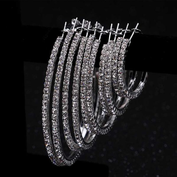 stud fashion classic shiny large crystal round hoop earrings for women simple cubic zirconia stud earring female wedding jewelry gift j23052, Golden;silver
stud fashion classic shiny large crystal round hoop earrings for women simple cubic zirconia stud earring female wedding jewelry gift j23052, Golden;silver