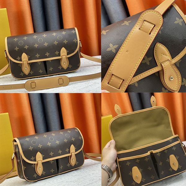 designer bag mens and womens retro presage messenger bag #42247 fashion portable shoulder bag temperament crossbody bag real leather bag
designer bag mens and womens retro presage messenger bag #42247 fashion portable shoulder bag temperament crossbody bag real leather bag