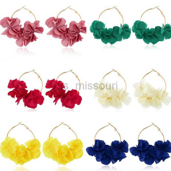 stud fashion simple creative hoop earrings for women with cloth flower design exquisite vintage round crystal hoop female jewelry j230529, Golden;silver
stud fashion simple creative hoop earrings for women with cloth flower design exquisite vintage round crystal hoop female jewelry j230529, Golden;silver