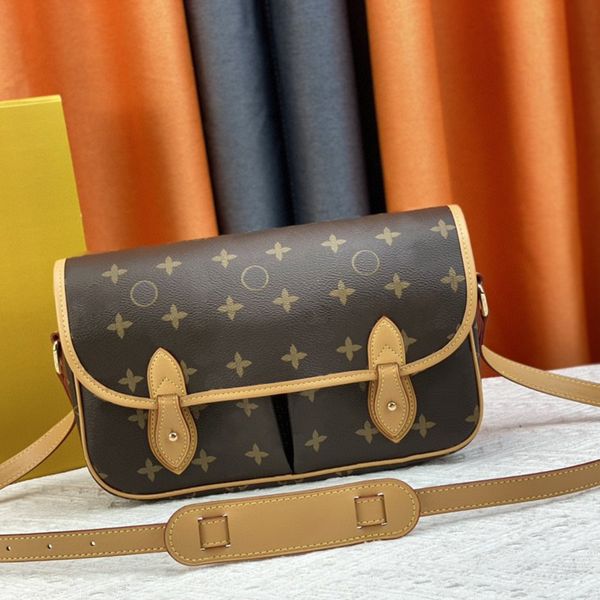 messenger bag designer bag mens and womens vintage print single shoulder bag classic cowhide crossbody bag fashion double buckle bag
messenger bag designer bag mens and womens vintage print single shoulder bag classic cowhide crossbody bag fashion double buckle bag