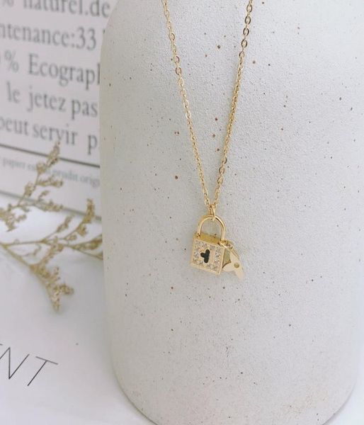 18k gold plated stainless steel necklace fashion women designer necklaces choker letter pendant chain crystal rhinestone wedding j1904348, Silver
18k gold plated stainless steel necklace fashion women designer necklaces choker letter pendant chain crystal rhinestone wedding j1904348, Silver