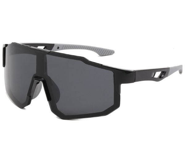 outdoor sports trend sunglasses, bicycles, polarized glasses wholesale, men and women, europe and america, new colorful cycling sunglasses, White;black
outdoor sports trend sunglasses, bicycles, polarized glasses wholesale, men and women, europe and america, new colorful cycling sunglasses, White;black