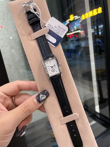 fashion delicate ladies' watch two-and-a-half stitches of 316 stainless steel strap diameter 33cm, Slivery;brown
fashion delicate ladies' watch two-and-a-half stitches of 316 stainless steel strap diameter 33cm, Slivery;brown