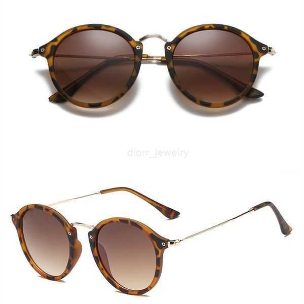 fashion sunglasses toswrdpar glasses sunglasses designer men's ladies brown case black metal frame dark 50mm lens sunglasses for man 7g, White;black
fashion sunglasses toswrdpar glasses sunglasses designer men's ladies brown case black metal frame dark 50mm lens sunglasses for man 7g, White;black