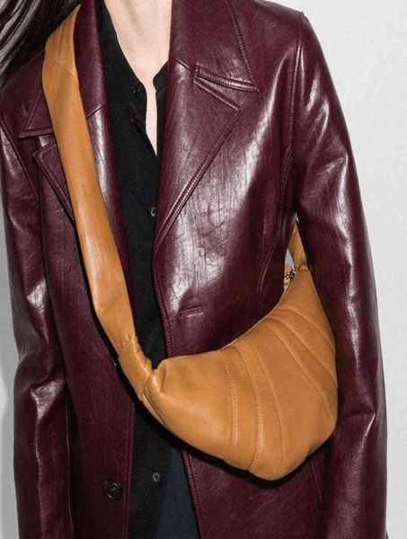 lemae horn bag sheep skin kesong oblique dumpling bag leather armpit method stick bag hidemi chest waist packs 2206236927707
lemae horn bag sheep skin kesong oblique dumpling bag leather armpit method stick bag hidemi chest waist packs 2206236927707