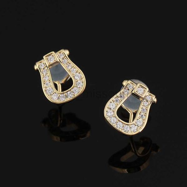 stud fashionable and simple temperament geometric mosquito coil ear clip microinlaid zircon earrings women j230529, Golden;silver
stud fashionable and simple temperament geometric mosquito coil ear clip microinlaid zircon earrings women j230529, Golden;silver