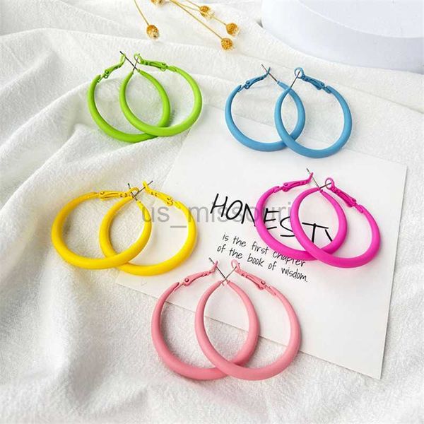 stud candy color geometric circle round spray paint hoop earrings for women girl rose yellow blue white green color earrings 2023 j230529, Golden;silver
stud candy color geometric circle round spray paint hoop earrings for women girl rose yellow blue white green color earrings 2023 j230529, Golden;silver