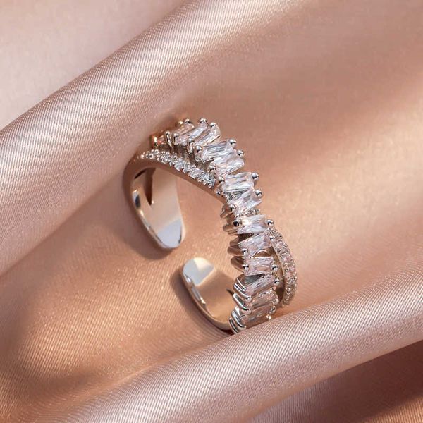 band rings luxury geometry rings irregular zircon silver color opening ring for women fashion party birthday jewelry aa230529
band rings luxury geometry rings irregular zircon silver color opening ring for women fashion party birthday jewelry aa230529
