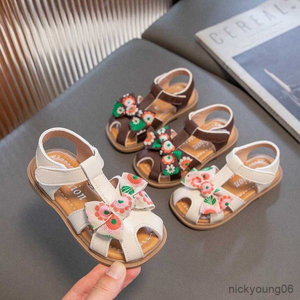 sandals summer new girls sandals retro bow princess shoes design hollow out breathable kids shoes fashion soft sole casual beach sandals r23, Black;red
sandals summer new girls sandals retro bow princess shoes design hollow out breathable kids shoes fashion soft sole casual beach sandals r23, Black;red