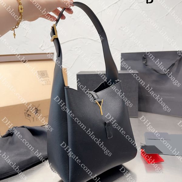 women leather handbag designer tote bag fashion letter solid color handbags classic trendy large capacity shopping bag black bucket bags
women leather handbag designer tote bag fashion letter solid color handbags classic trendy large capacity shopping bag black bucket bags