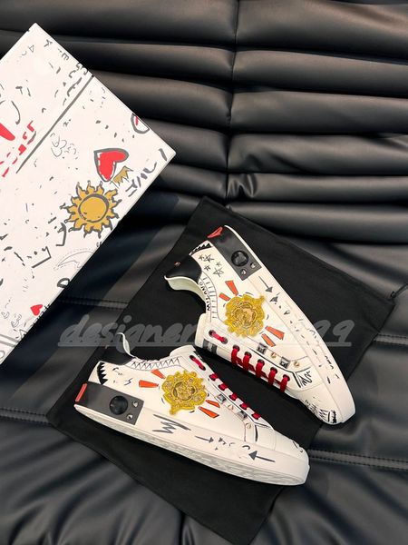 2023 new designer casual shoes genuine 5d white graffiti sneakers fashion diamond jewelry decoration skateboard shoes men women 38-45, Black
2023 new designer casual shoes genuine 5d white graffiti sneakers fashion diamond jewelry decoration skateboard shoes men women 38-45, Black