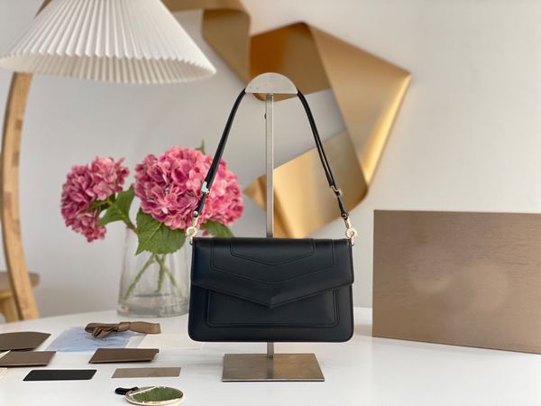 designer crossbody bag genuine leather handbag 22cm luxury evening bag delicate knockoff shoulder bag with box yb001
designer crossbody bag genuine leather handbag 22cm luxury evening bag delicate knockoff shoulder bag with box yb001