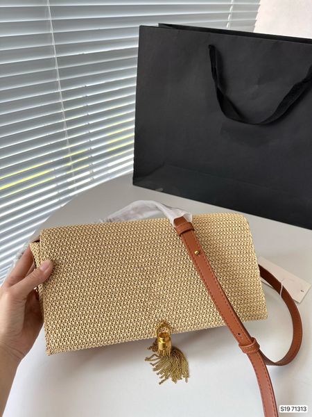 braided chain bag tassel style designer style underarm bag cross-body hardware high-quality leather outsole women's bag beach resort st
braided chain bag tassel style designer style underarm bag cross-body hardware high-quality leather outsole women's bag beach resort st