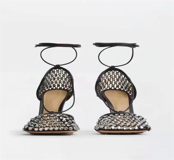 2022 new summer mesh square crystal thin high heels sandals ankle strap party shoes bling bling women runway ladies sandal2581401, Black
2022 new summer mesh square crystal thin high heels sandals ankle strap party shoes bling bling women runway ladies sandal2581401, Black