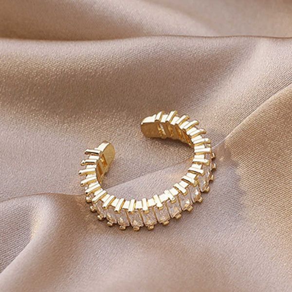 band rings luxury geometric ring shiny zircon opening ring women's elegant temperament wedding party jewelry aa230529, Silver
band rings luxury geometric ring shiny zircon opening ring women's elegant temperament wedding party jewelry aa230529, Silver