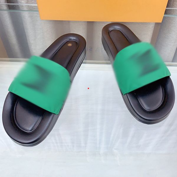 2023 fashion women ladies platform slippers straw sandal triangle buckle mules thick bottom heels slides beige black white classic slip beac
2023 fashion women ladies platform slippers straw sandal triangle buckle mules thick bottom heels slides beige black white classic slip beac
