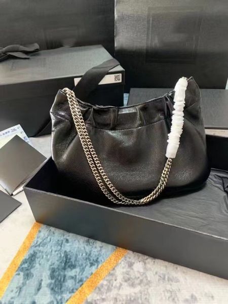 women's luxury leather bucket bag designer classic chain fashion purse bucket treatment purse handbag
women's luxury leather bucket bag designer classic chain fashion purse bucket treatment purse handbag