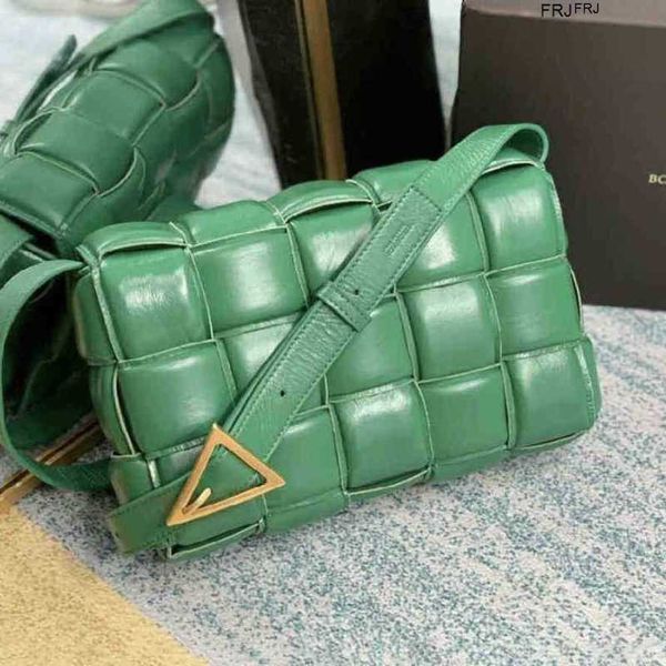 designer bottegas bags venetas cassettes cloud woven bag lattice leather small square pillow female messenger 2023 new fashion high have log
designer bottegas bags venetas cassettes cloud woven bag lattice leather small square pillow female messenger 2023 new fashion high have log