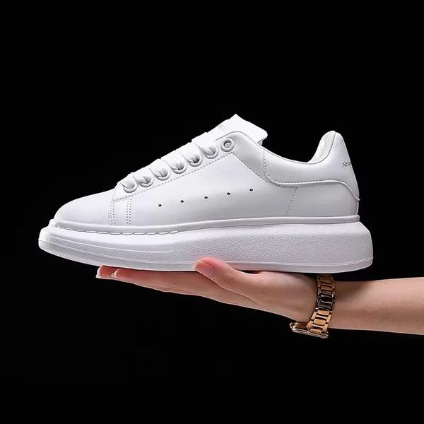 famous brands men triple stitch sneakers shoes triple-crossed elastics rubber sole man runner sporty lightweight & flexible casual walking f, Black
famous brands men triple stitch sneakers shoes triple-crossed elastics rubber sole man runner sporty lightweight & flexible casual walking f, Black