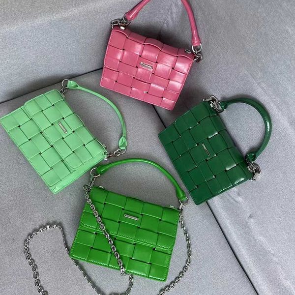 2022 spring/summer new niche design small square bag, leather woven portable chain diagonal cross bag, fashionable underarm bag 230529
2022 spring/summer new niche design small square bag, leather woven portable chain diagonal cross bag, fashionable underarm bag 230529