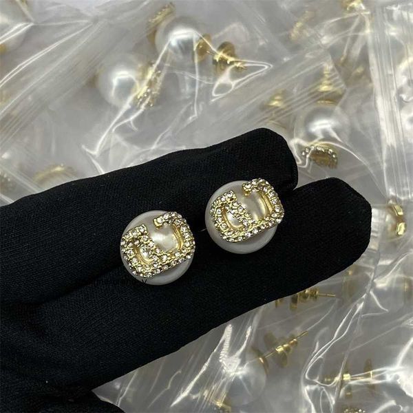 classic pearl valentinoity earrings women's luxury earrings designer jewelry vintage jewelry fashion pendant earrings stud, Golden;silver
classic pearl valentinoity earrings women's luxury earrings designer jewelry vintage jewelry fashion pendant earrings stud, Golden;silver