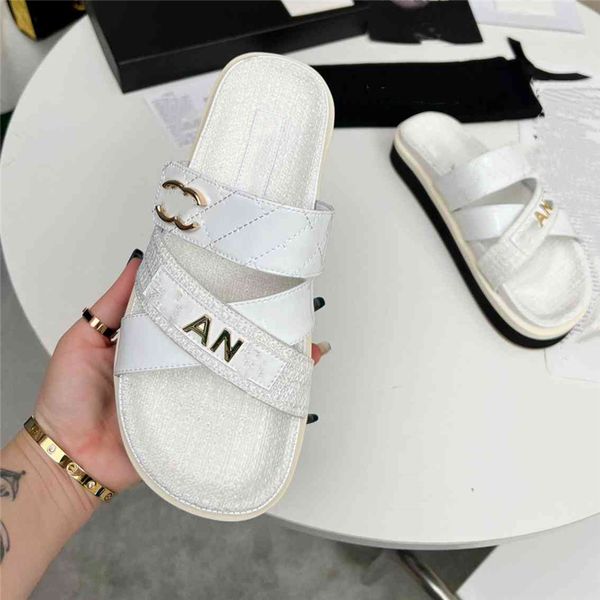 fashion women's sandals 2023 channel luxury brand letter logo summer women's high heels men's casual student flats 014-014, Black
fashion women's sandals 2023 channel luxury brand letter logo summer women's high heels men's casual student flats 014-014, Black