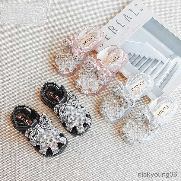 sandals new girls sandals rhinestone bowknot sweet princess shoes summer fashion baby beach shoes non-slip flat girls casual sandalias r2305, Black;red
sandals new girls sandals rhinestone bowknot sweet princess shoes summer fashion baby beach shoes non-slip flat girls casual sandalias r2305, Black;red