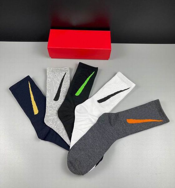 fashion brand mens cotton socks classic black white women men breathable mixing football basketball sports ankle sock breathable winter for
fashion brand mens cotton socks classic black white women men breathable mixing football basketball sports ankle sock breathable winter for