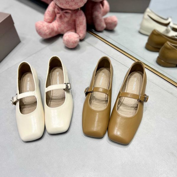 soft leather size lizhen shallow cut single shoe women's 2023 korean version versatile and age reducing flat shoes
soft leather size lizhen shallow cut single shoe women's 2023 korean version versatile and age reducing flat shoes