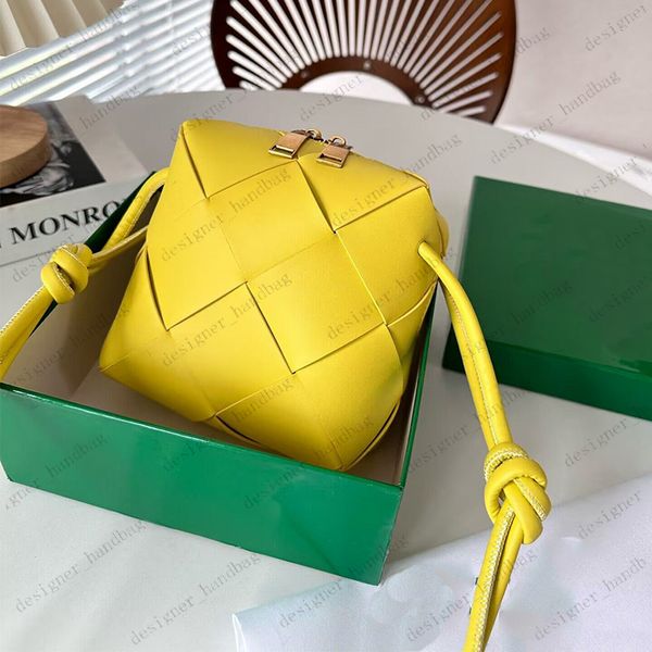 mini cassette camera bag woven flap zipper wallet designer crossbody purse iphone bag for women handbags candy colour shoulder bags makeup b
mini cassette camera bag woven flap zipper wallet designer crossbody purse iphone bag for women handbags candy colour shoulder bags makeup b