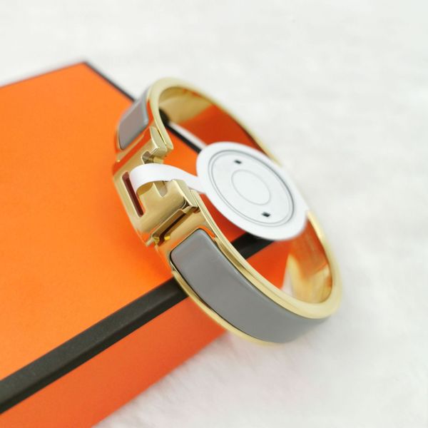 designer h letter bangle luxury brand enamel bracelets men and women fashion bracelets everyday accessories party wedding valentine's d, Black
designer h letter bangle luxury brand enamel bracelets men and women fashion bracelets everyday accessories party wedding valentine's d, Black