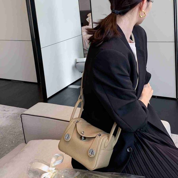 designer lindys bags h ermes mother cowhide doctor leather womens 2023 new versatile one shoulder portable pillow medicine have frj jhcs
designer lindys bags h ermes mother cowhide doctor leather womens 2023 new versatile one shoulder portable pillow medicine have frj jhcs